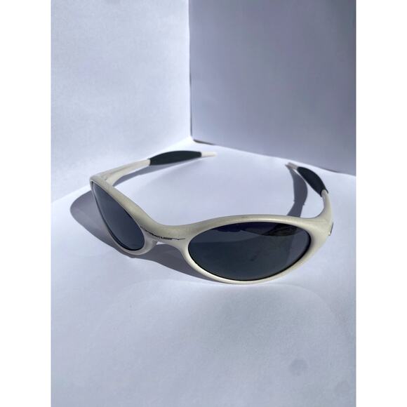 Oakley Jacket Sunglasses - Picture 1 of 7